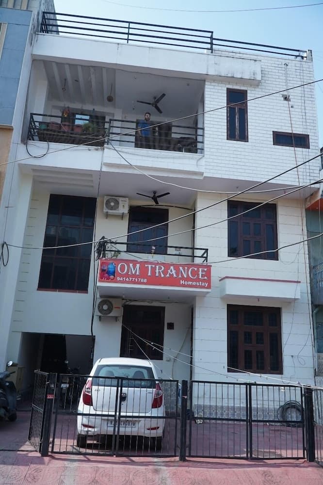 Konaklama yerinin ön cephesi