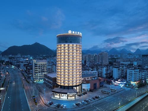 Jinjiang Metropolo Hotel Guilin Elephant Trunk Hill Two Rivers and Four Lakes