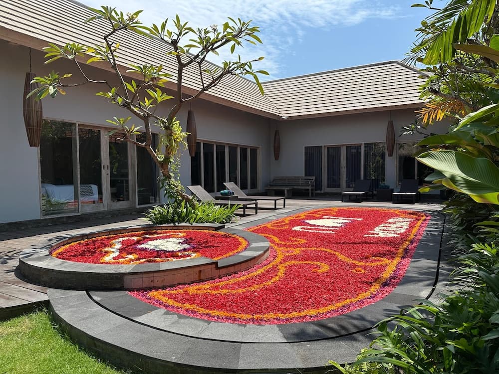 Luxury-Sang Villa-Central Sanur
