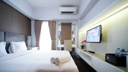 Homey and Simple Studio at Tanglin Supermall Mansion Apartment