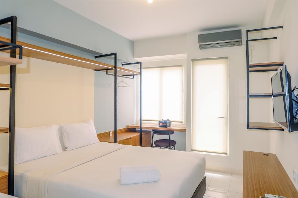 Fancy and Nice Studio at Podomoro Golf View Apartment