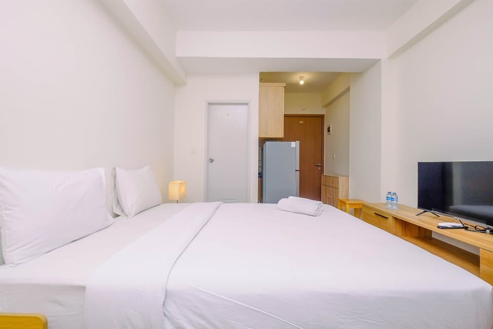 Warm and Cozy Living Studio Apartment Podomoro Golf View
