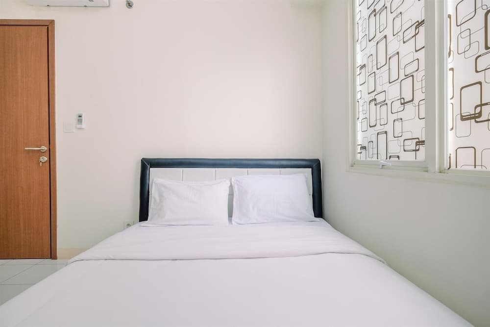 Simply Look 2BR at 9th Floor Podomoro Golf View Apartment