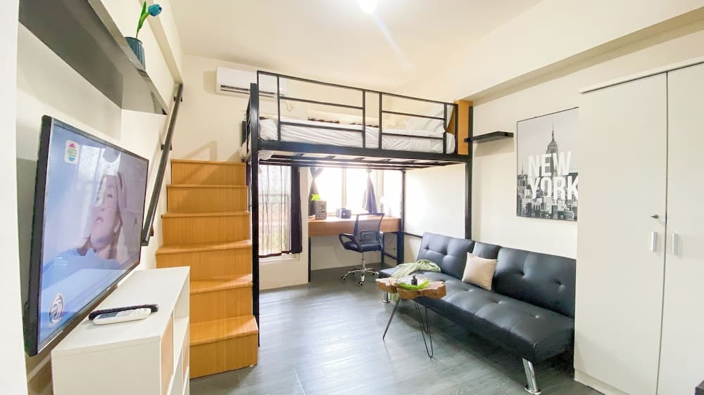 Tranquil and Homey Studio at Podomoro Golf View Apartment