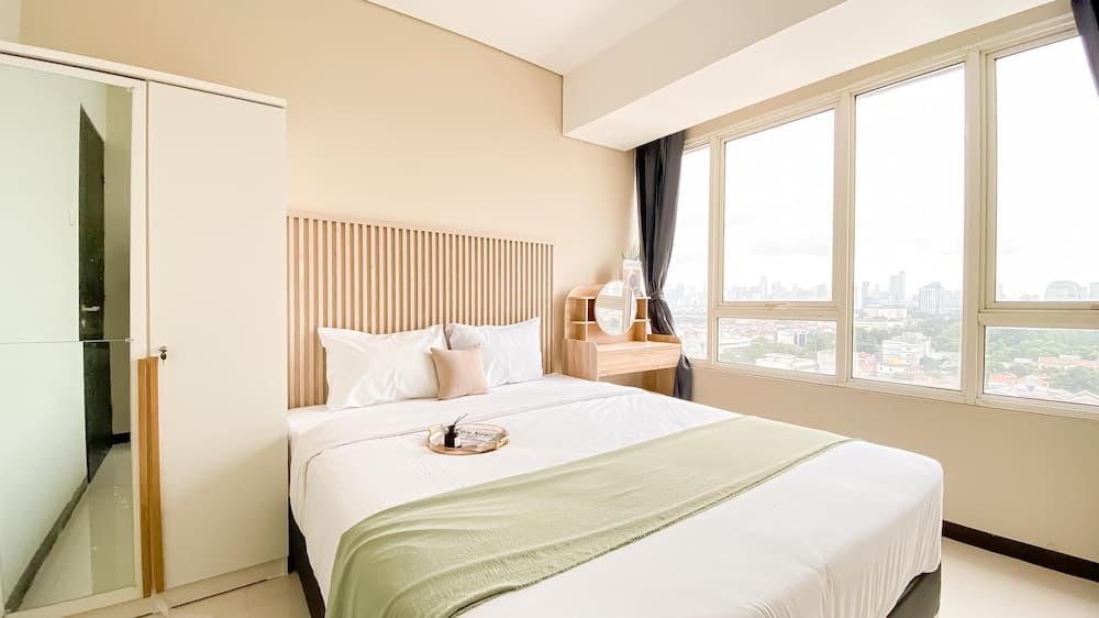 New Furnished and Homey 2BR Apartment Nifarro Park