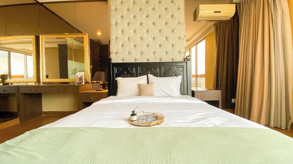 Elegant and Spacious Studio at Kemang Mansion Apartment