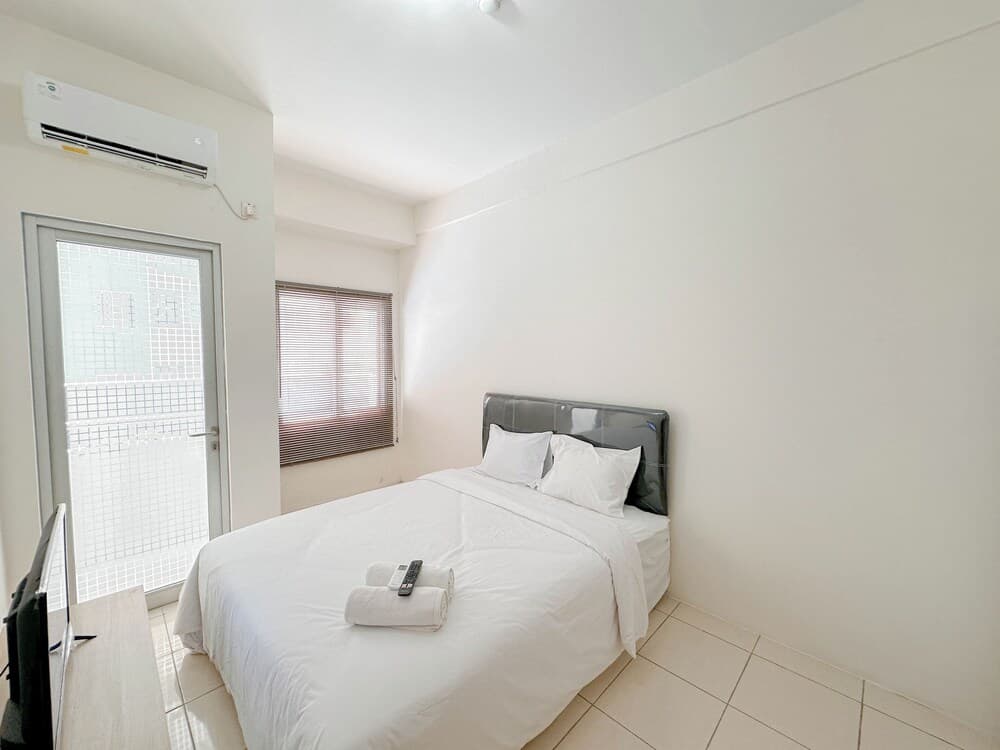 Modern Studio and Chic at Pavilion Permata Apartment