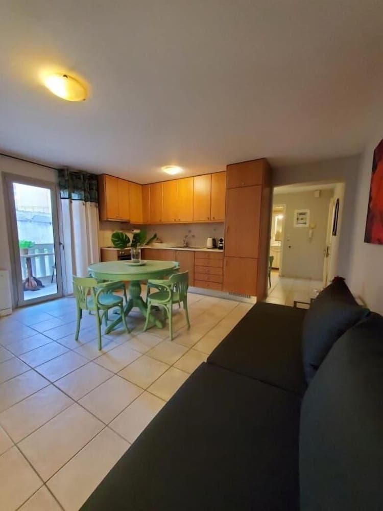 Sior Dionysios Apartments