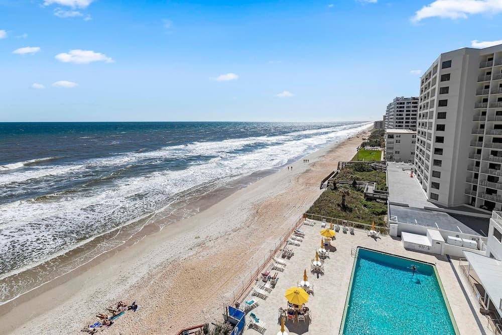 Smyrna Beach Club 818b