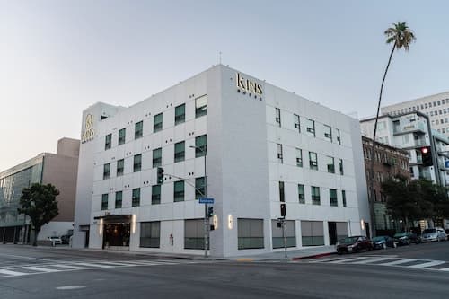 Kins Hotel
