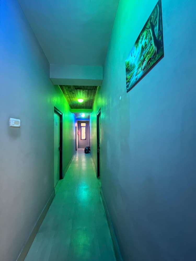 JeeRosh Hotel & Lodge