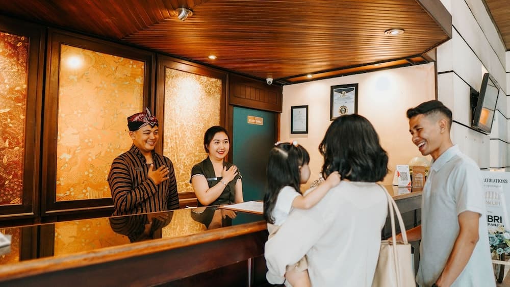 Tuwuh Hotel at Kayutangan