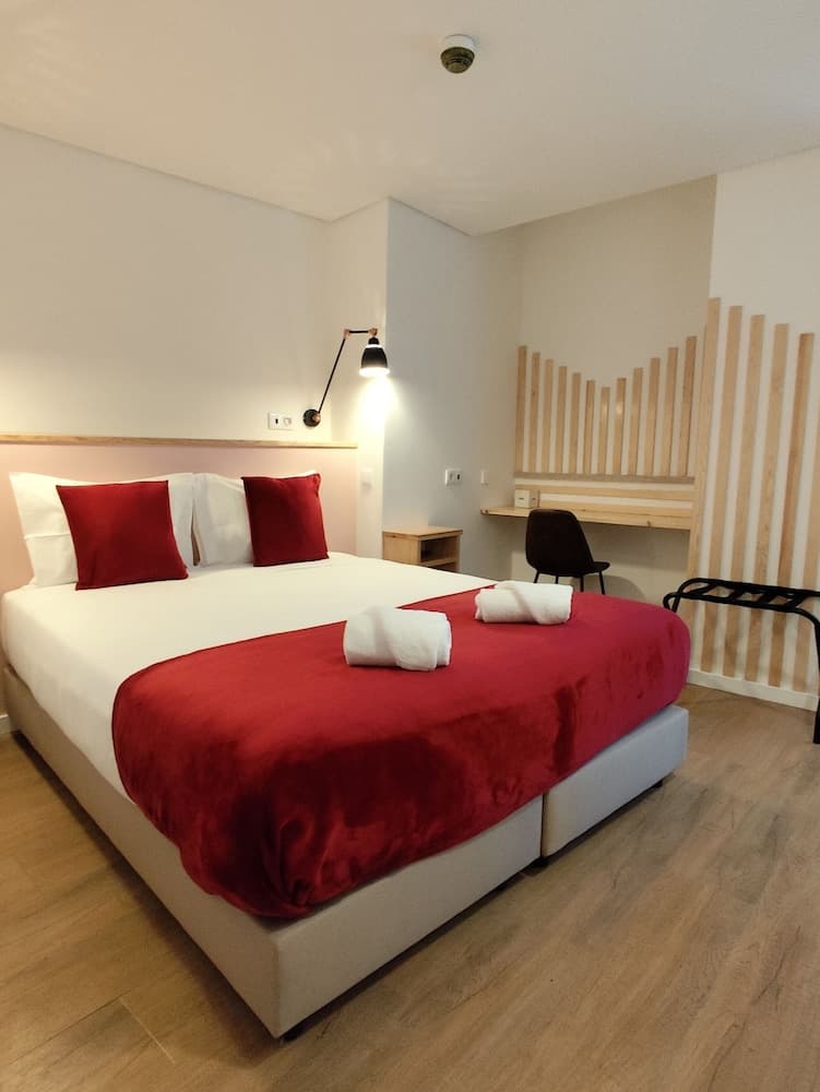 Bacalhoeiros 125 Hotel