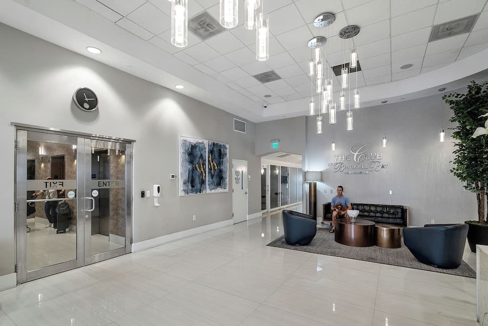 Brickell High-Floor Luxury Condo