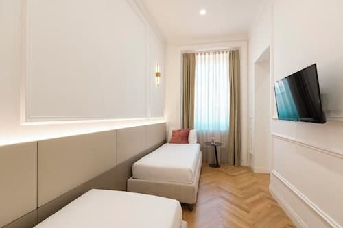 SJR Luxury Apartment Trevi Fountain