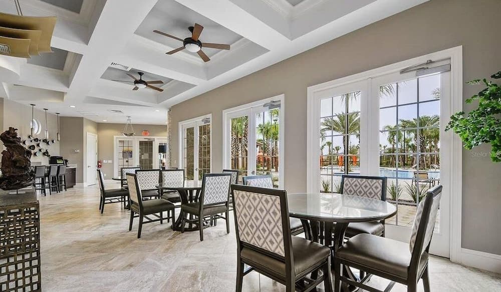 4606 TD - 5BR Townhome Marvel: Private Pool