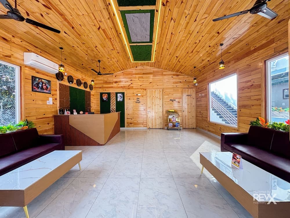 Wonderwood Corbett Resort (1min walk to River with Deep Jungle Trail)