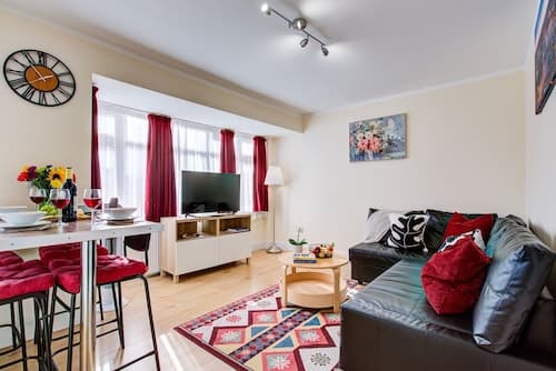 Stylish 1 Bf-free Parking-london-tottenham Hotspur Stadium