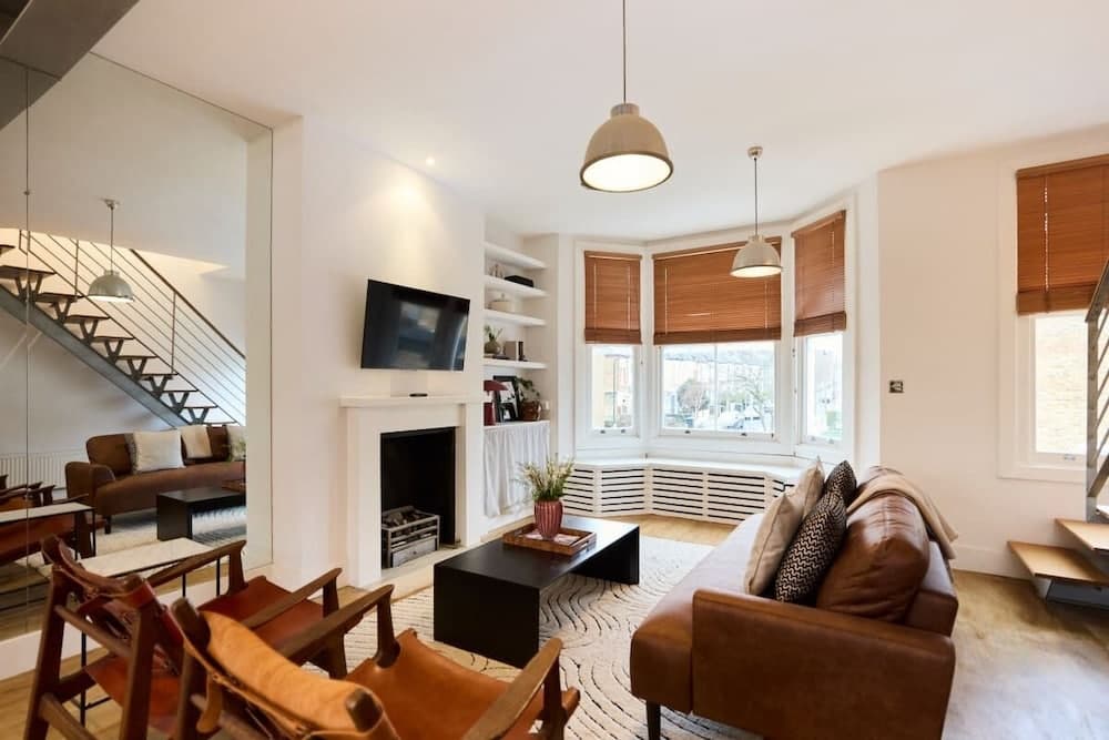 The Kensal Green Hideout - Classy 2bdr Apartment