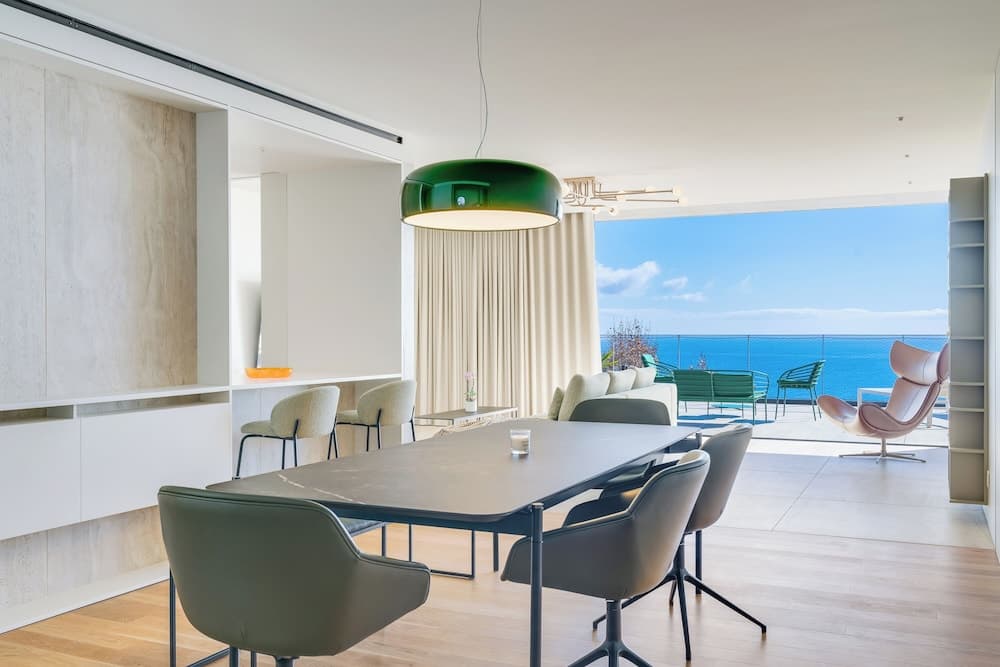 RJS Savoy Monumentalis