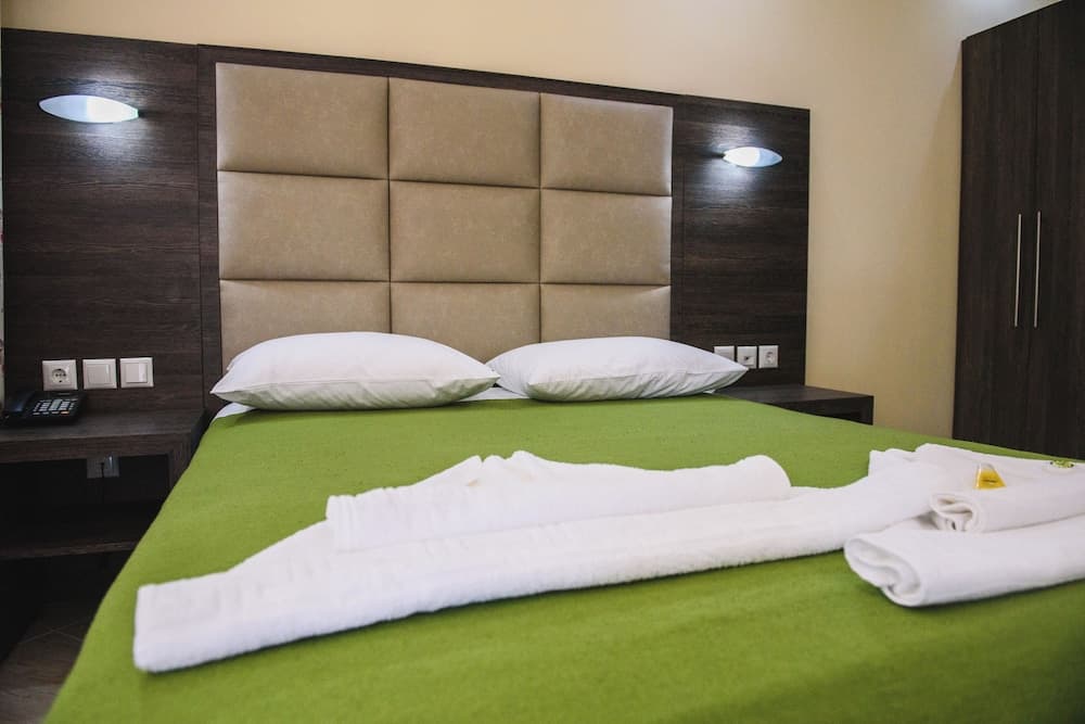 Santa Rosa Hotel & Beach