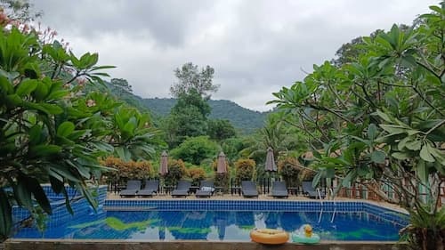 Iyara Boty Resort