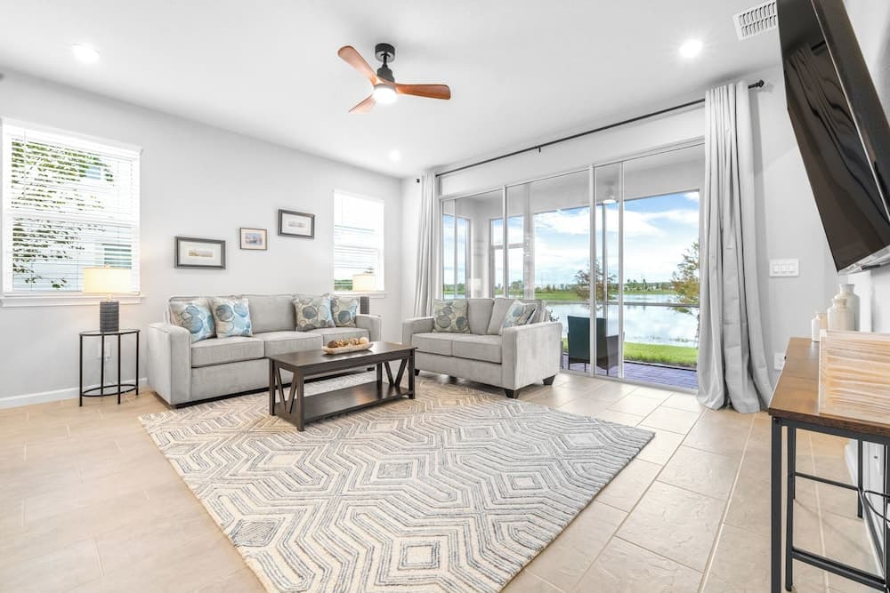 Waterview Luxury Retreat for 12!