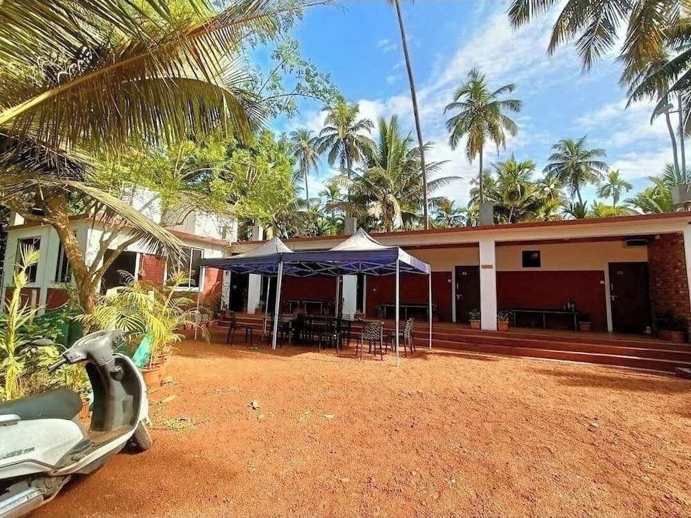 Soham Beach Resort, Diveagar