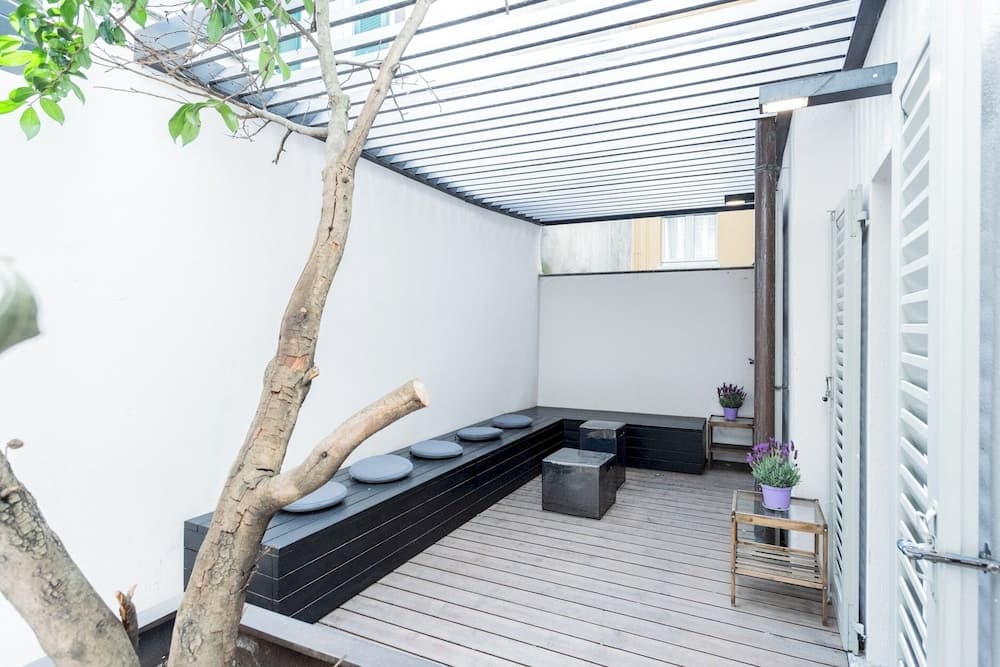 Shades Of Como With Private Terrace