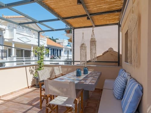 Elegant City Apartment - 250m From Solomos Square