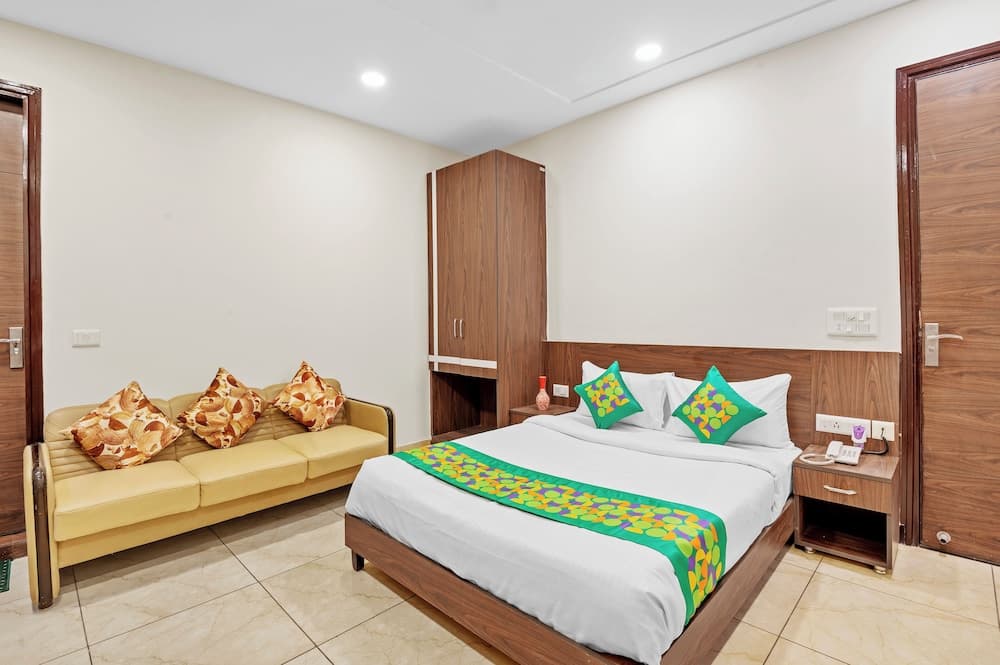 Treebo Elegant Palace