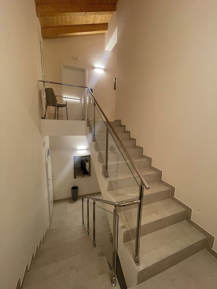 Merdiven parmaklıkları