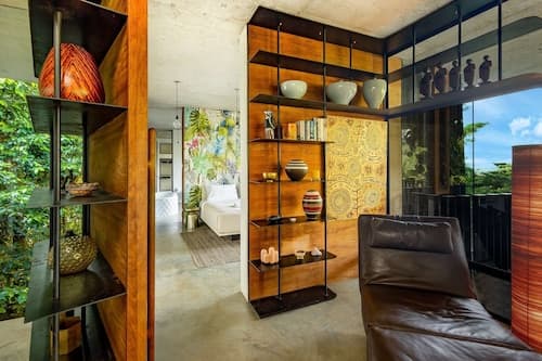 The Planchonella House - Eco Stay de Luxe