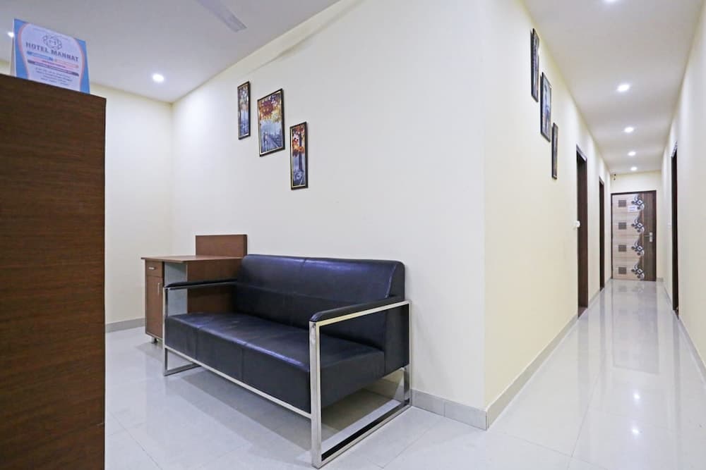HOTEL MANNAT02