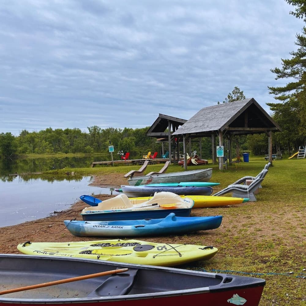 Lakefront Hideaway Resort