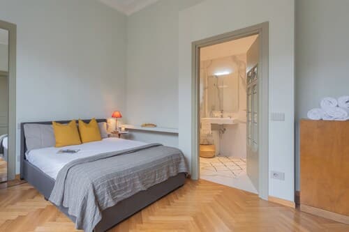 Garibaldi's Balcony by Rent all Como