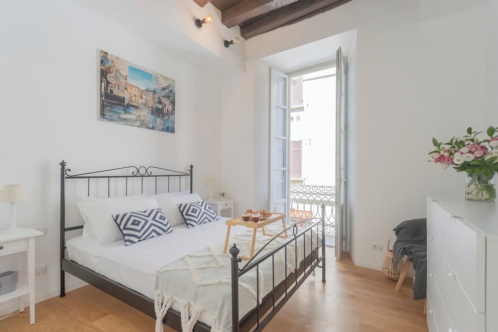 Independence Apartment With Balcony