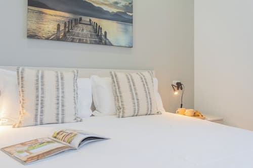 Isola Felice Grandate by Rent all Como