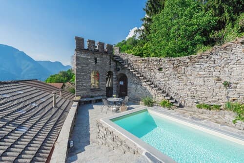 Villa Torre di Palanzo With Magnificent View by Rent all Como