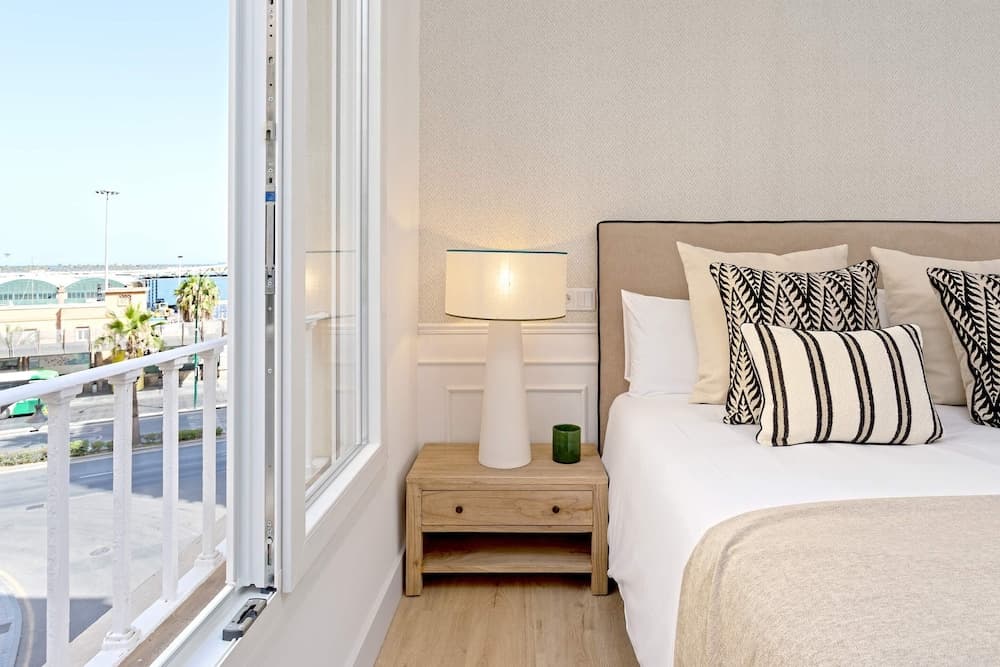 Genteel Home Teatro Soho