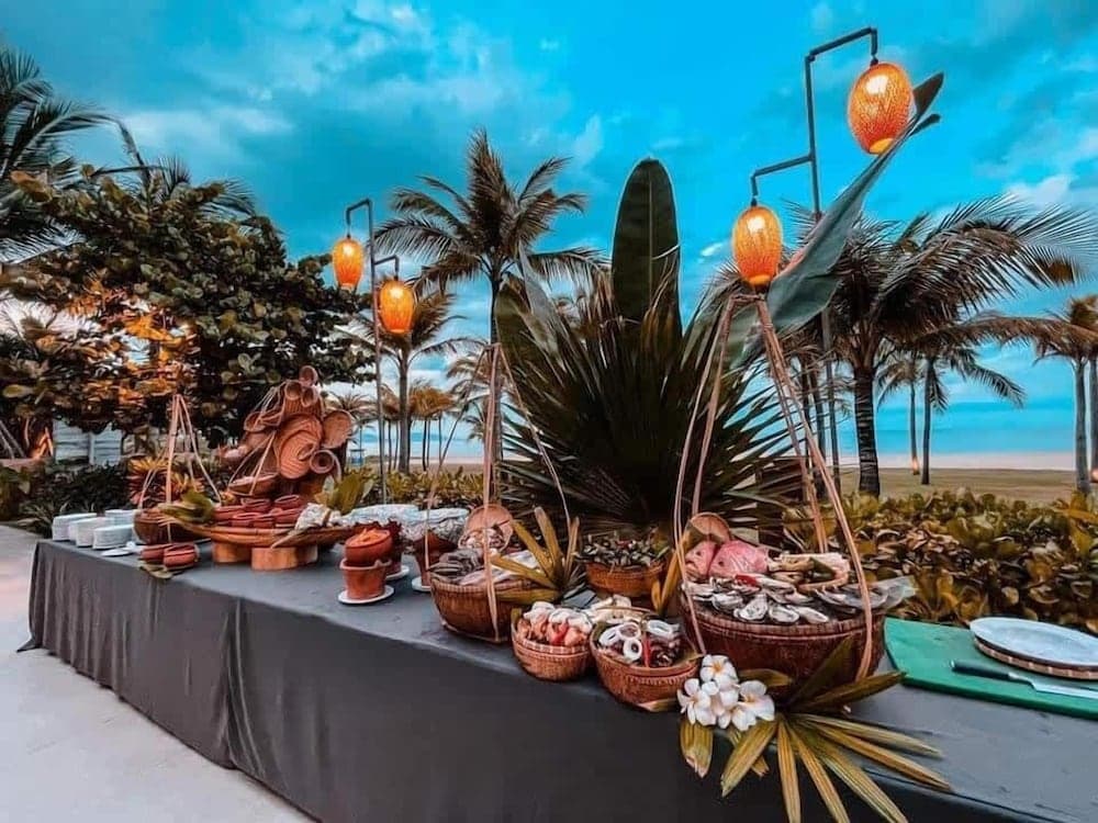 All Inclusive Luxury: Private Beachfront Paradise