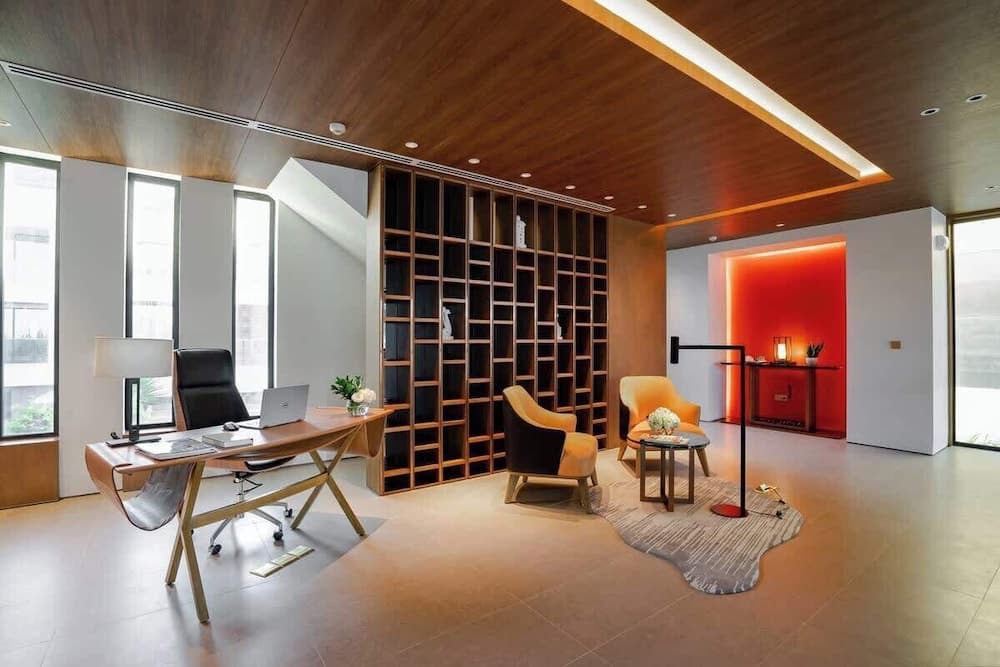 Family Paradise: Where Memories Bloom by the Sea