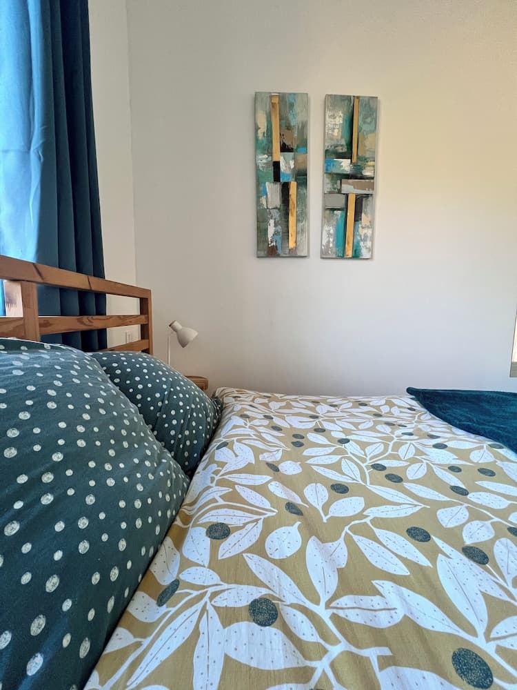 Maison proche rivière avec jardin