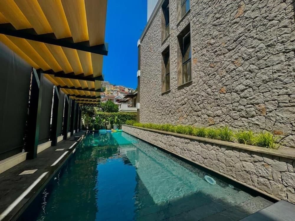 Açık/kapalı havuz