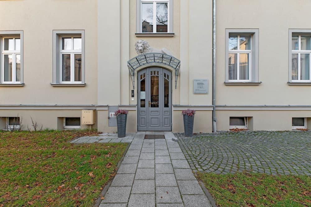 Konaklama yerinin ön cephesi