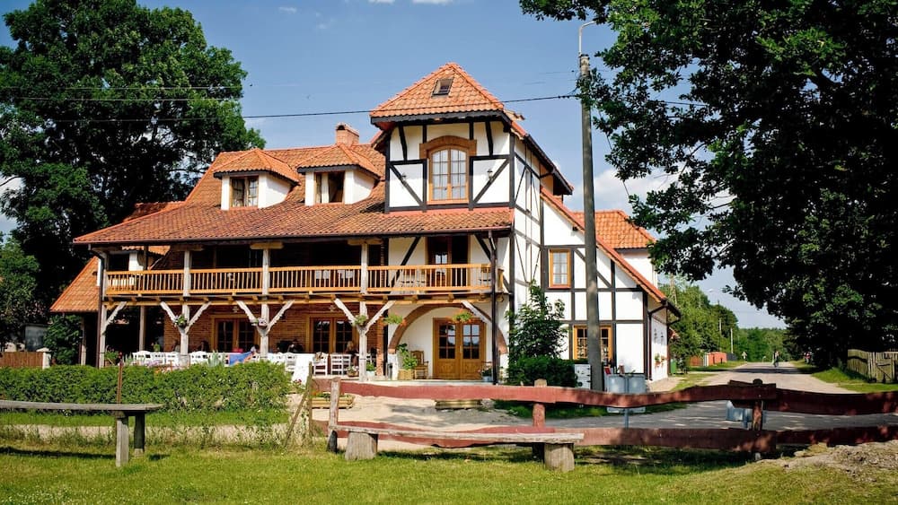 Sasek Maly Pensjonat Jazdy Konne