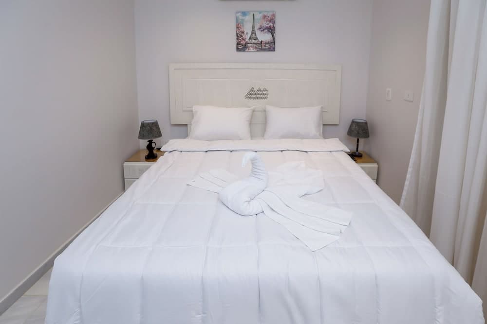 Pyramids Land Suites