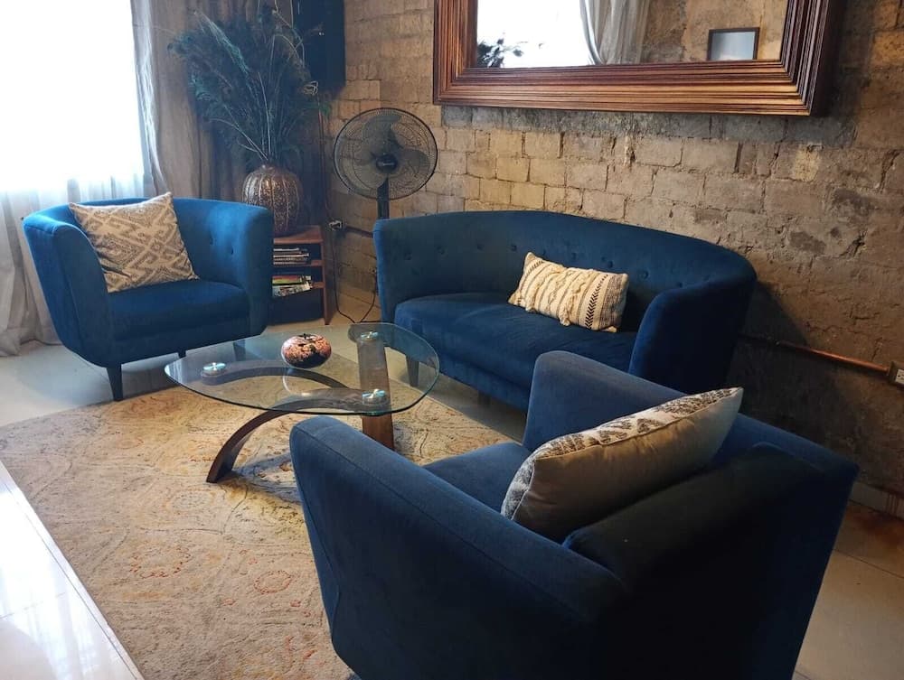 Adhoc Boutique Barrio Antiguo