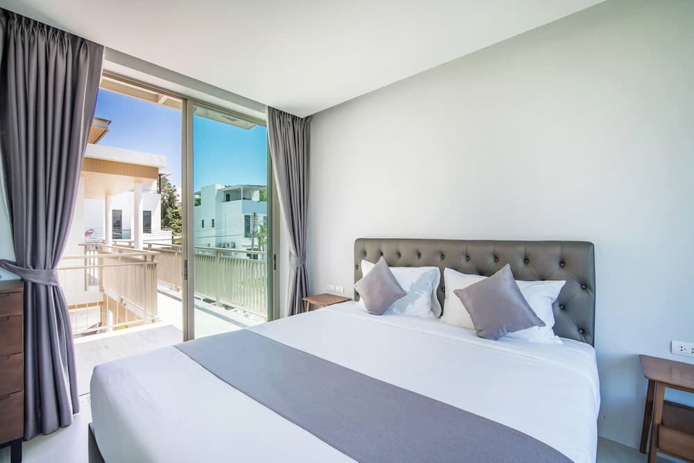 Classic Modern Pool Villas Rawai 3BR