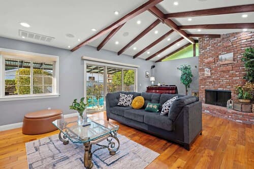 Luxury Estate With Sparkling Pool & Elegant Amenities